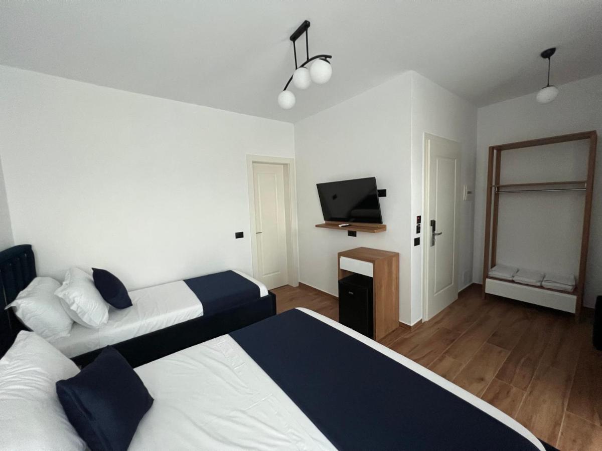 Illyrian Hotel Εξαμίλιο Εξωτερικό φωτογραφία