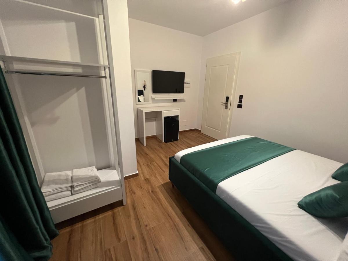Illyrian Hotel Εξαμίλιο Εξωτερικό φωτογραφία