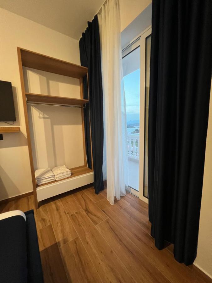 Illyrian Hotel Εξαμίλιο Εξωτερικό φωτογραφία