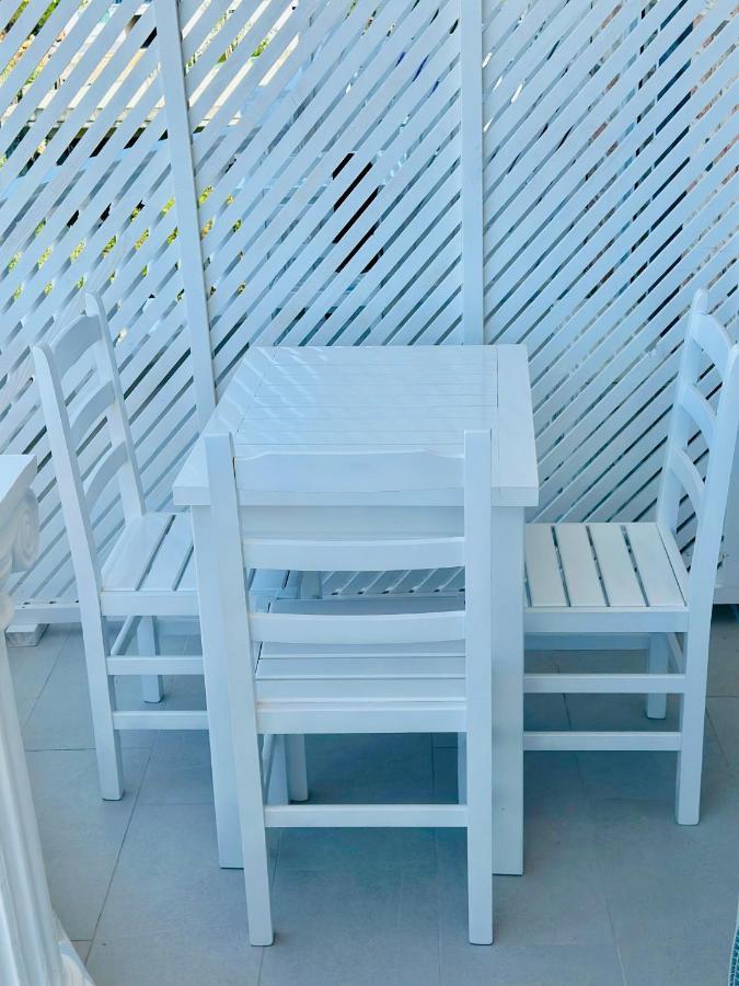 Illyrian Hotel Εξαμίλιο Εξωτερικό φωτογραφία