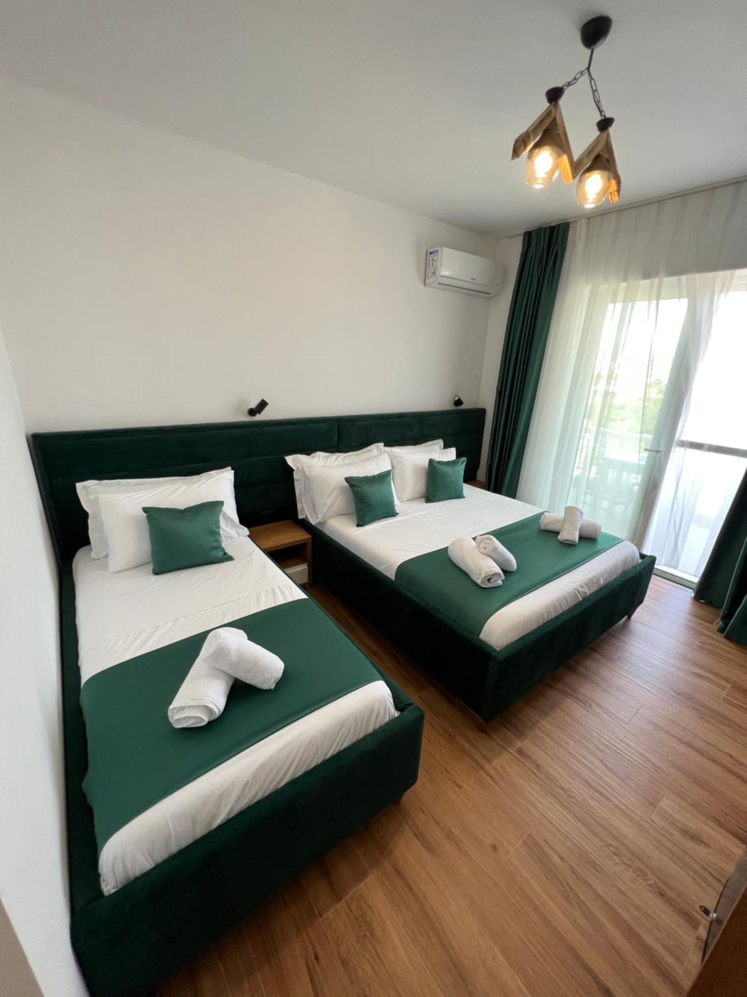 Illyrian Hotel Εξαμίλιο Εξωτερικό φωτογραφία
