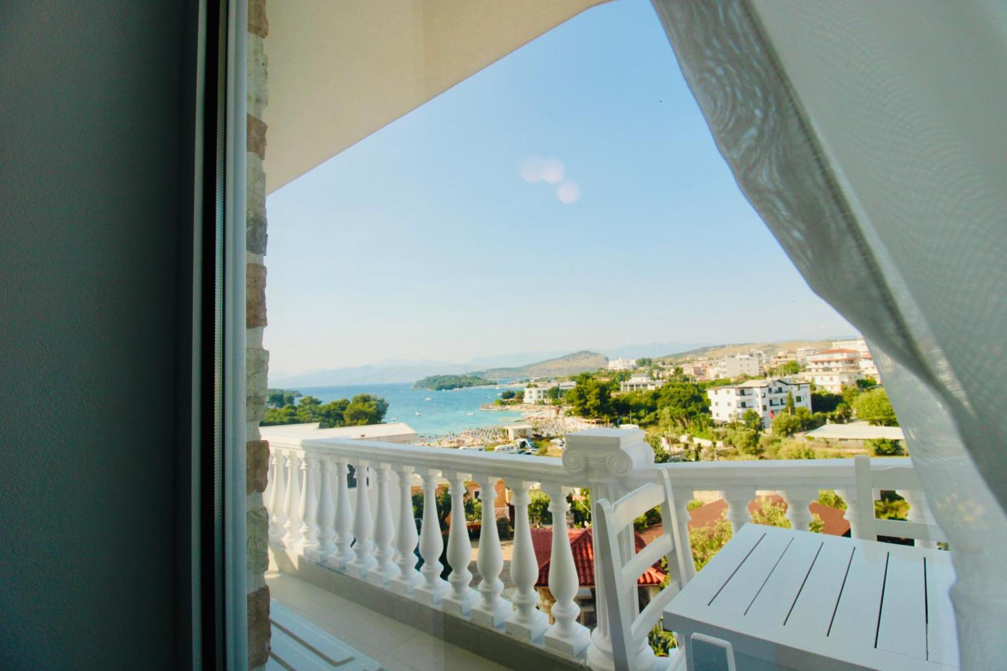 Illyrian Hotel Εξαμίλιο Εξωτερικό φωτογραφία