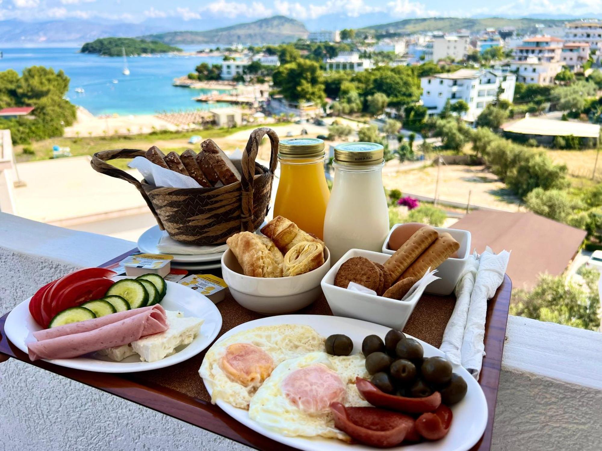 Illyrian Hotel Εξαμίλιο Εξωτερικό φωτογραφία